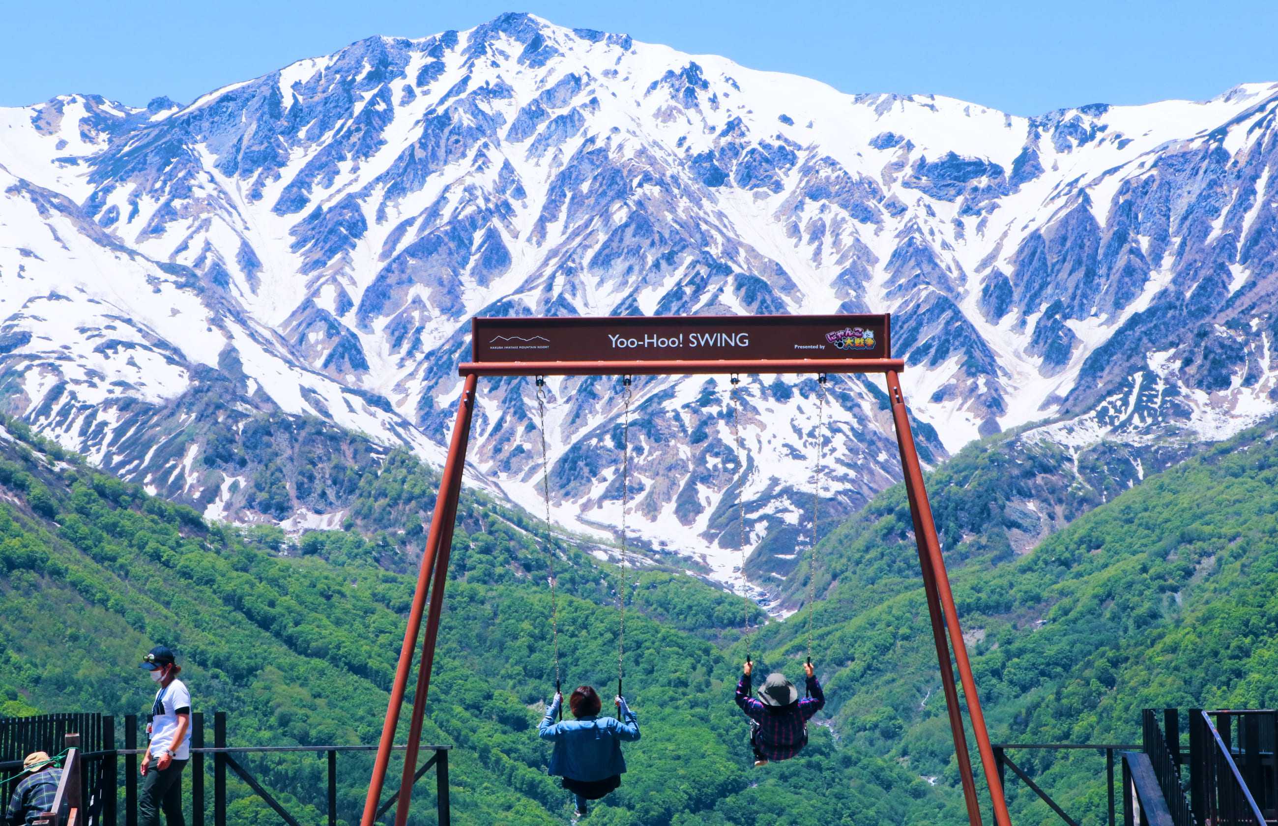 HAKUBA IWATAKE MOUNTAIN RESORT Yoo-Hoo!Swingから望む北アルプスの絶景